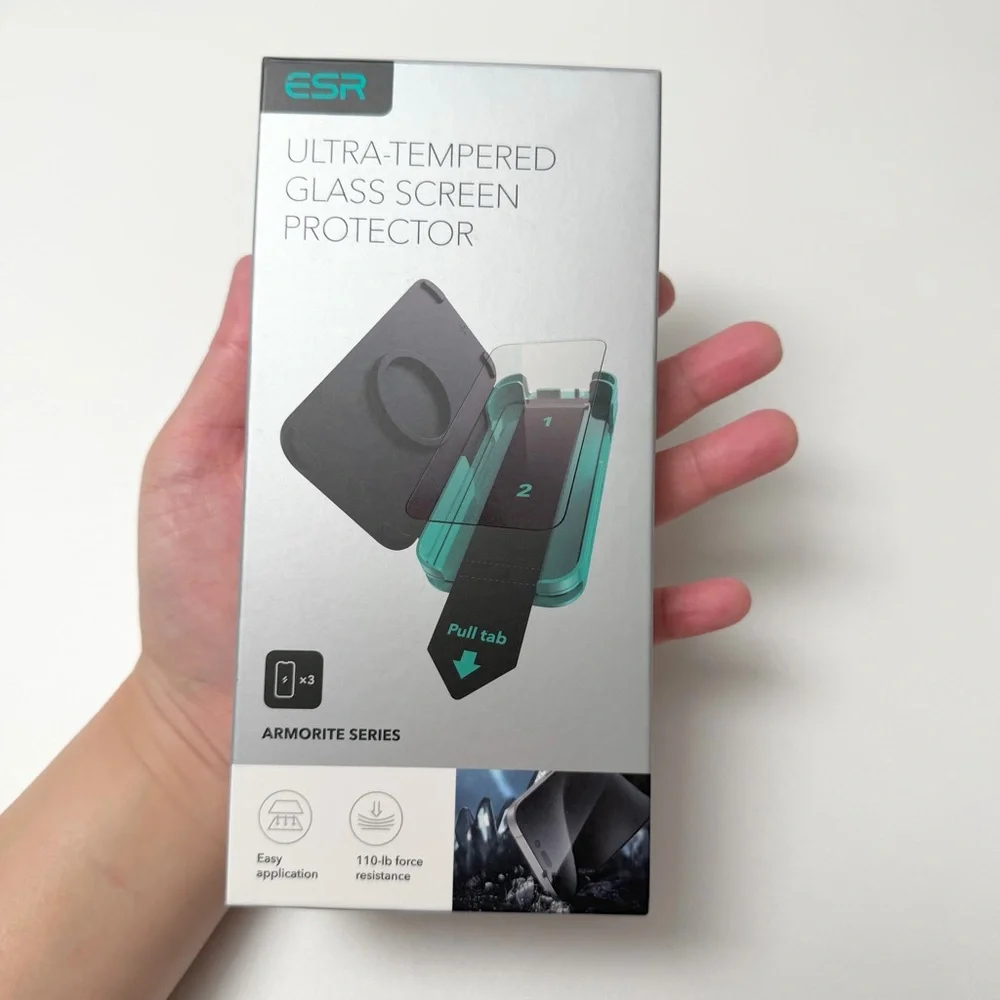 ESR UltraTempered GlassScreenProtector (!two left!) +ESR iPhone 16 pro max case